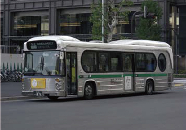 「循環型観光バスのデザインとサインデザイン」プロダクトデザイン、サイン計画、2007年