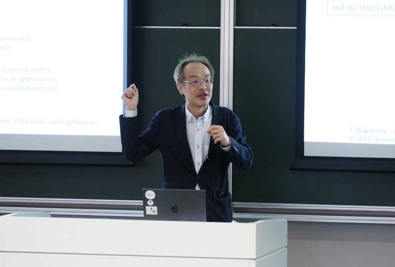 中西 崇文教授講演の様子