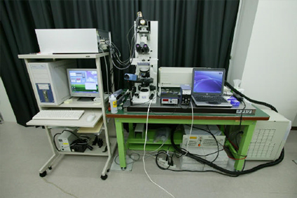 フェムト秒レーザー超微細加工システム