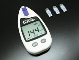 低血糖値用グルコースセンサーの研究風景